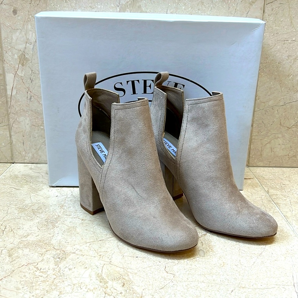 Steve Madden Nella Boots in Taupe size 7.5